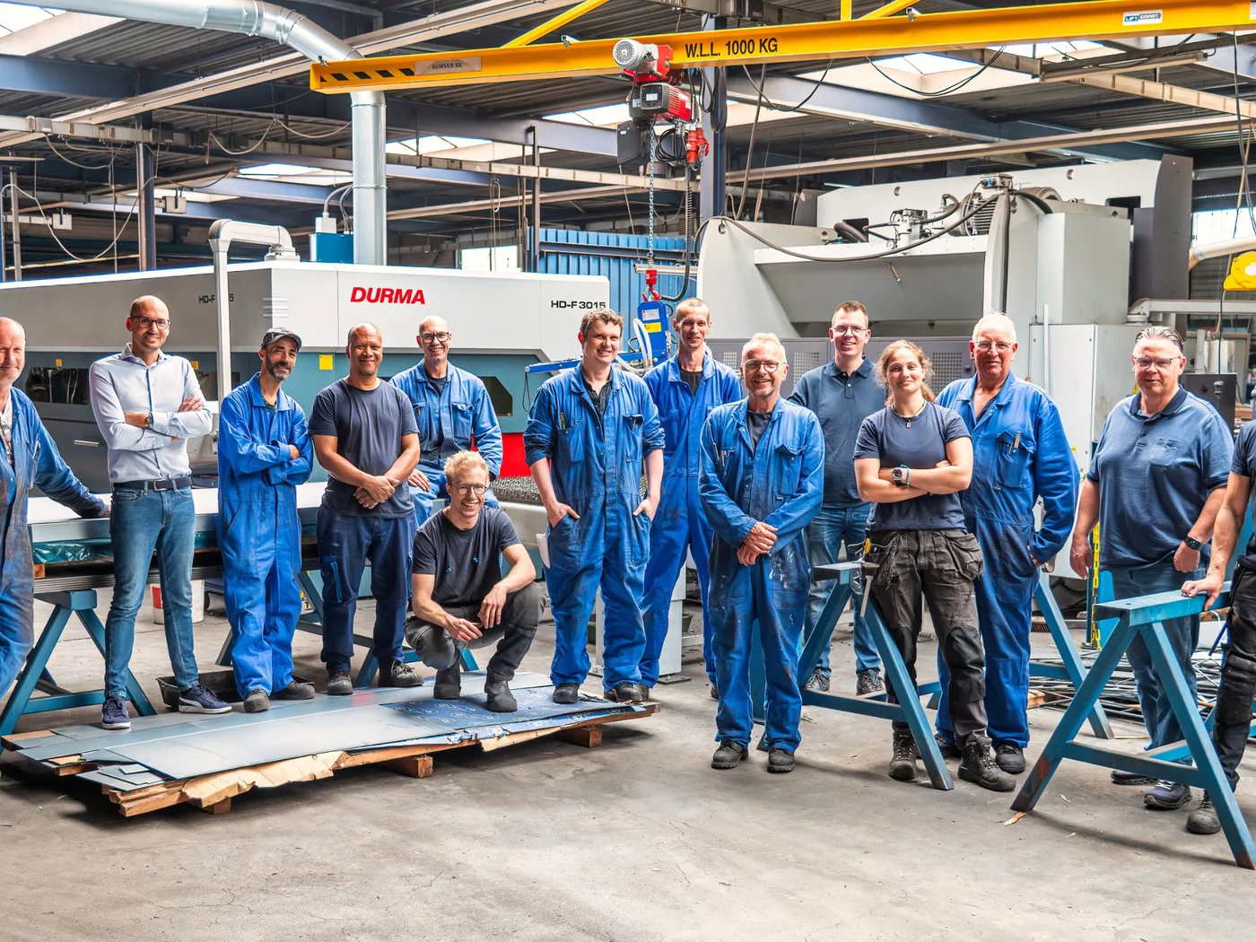 Overleg aan de werkbank bij Korver B.V.